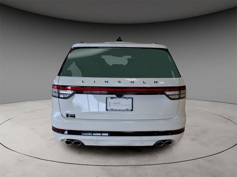 Certified 2025 Lincoln Aviator Black Label w/ Jet Appearance Package image 7