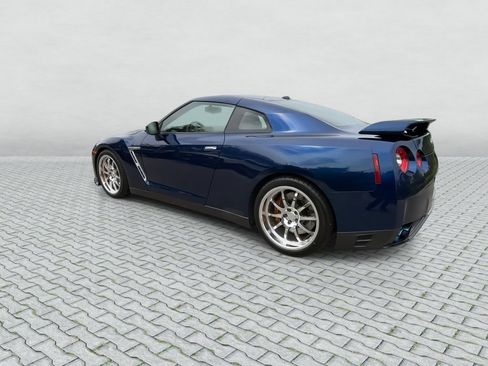 Used 2015 Nissan GT-R Premium AWD/4WD image 6