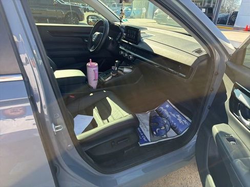 Used 2025 Honda CR-V EX-L image 26