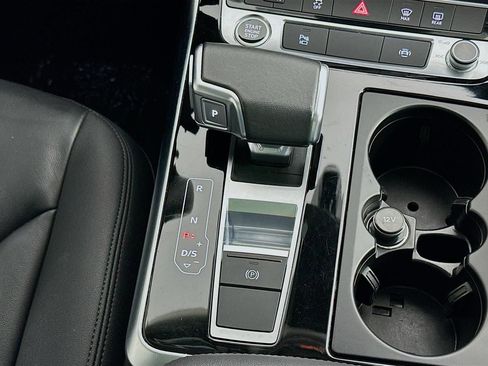 Used 2023 Audi Q7 3.0T Premium Plus AWD/4WD image 17