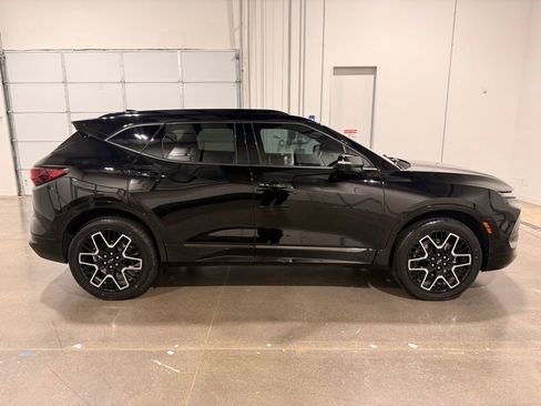 Used 2023 Chevrolet Blazer RS w/ Driver Confidence II Package FWD image 4