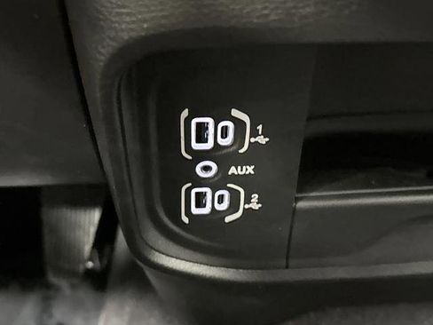 Used 2024 RAM 3500 Tradesman image 23