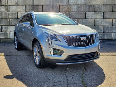 Certified 2024 Cadillac XT5 Premium Luxury w/ LPO, Floor Liner Package image 5