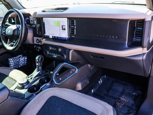 Used 2022 Ford Bronco Wildtrak AWD/4WD image 25