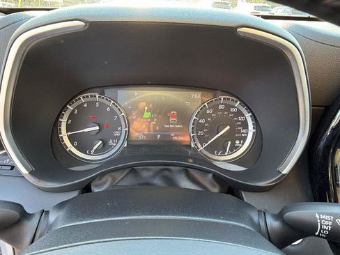 Used 2021 Toyota Highlander XLE image 30