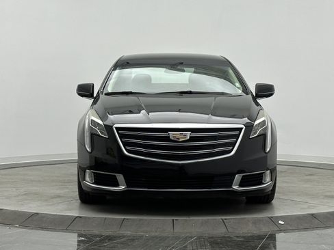 Used 2019 Cadillac XTS Luxury image 2