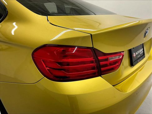 Used 2016 BMW M4 Coupe RWD image 32