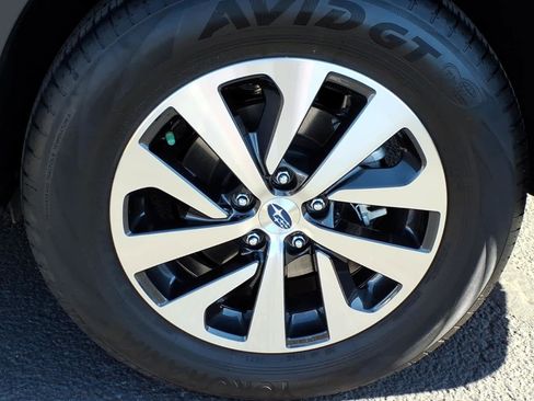 Certified 2025 Subaru Outback Premium w/ Popular Package #1A image 11