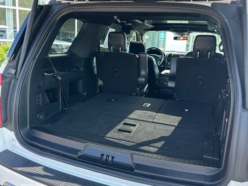 Used 2020 Ford Expedition XLT w/ Equipment Group 202A AWD/4WD image 6