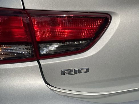 Used 2020 Kia Rio S FWD image 34