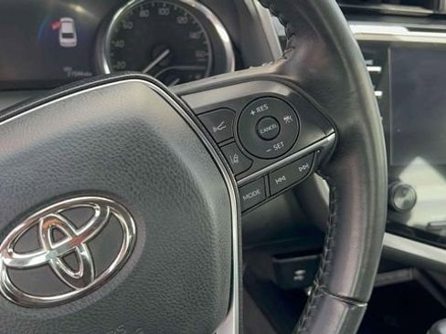 Used 2019 Toyota Camry XLE w/ Carpet Mat Package FWD image 22