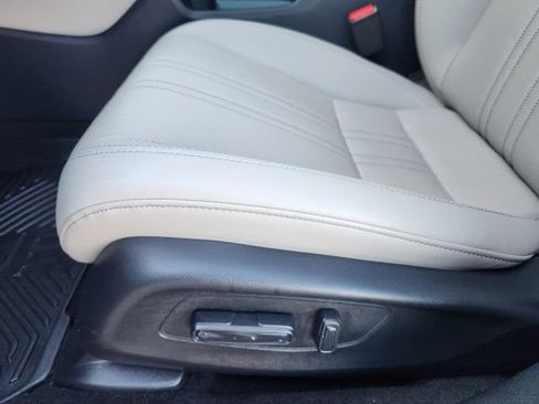 Used 2026 Honda HR-V EX-L image 23