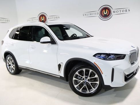 Used 2024 BMW X5 xDrive40i w/ Premium Package AWD/4WD image 78