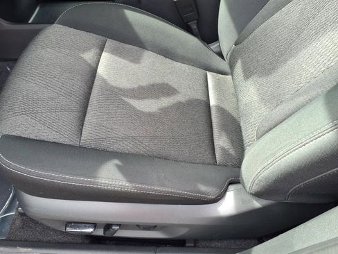 Used 2024 Nissan Rogue SV image 7