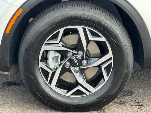 Used 2023 Kia Sportage LX image 24