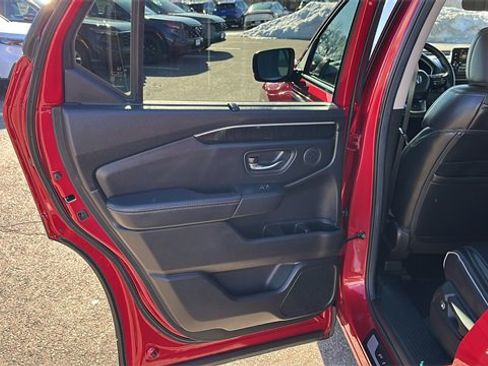 Used 2025 Honda Pilot Elite image 20