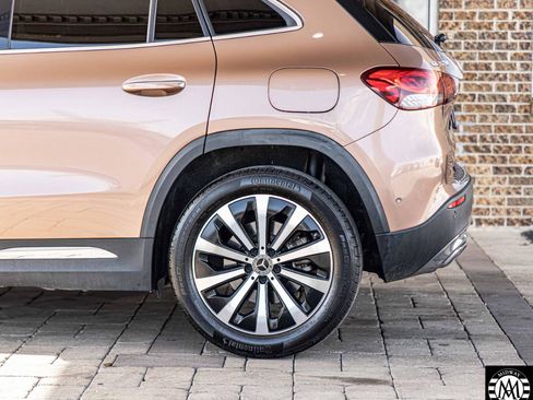 Used 2021 Mercedes-Benz GLA 250 w/ Premium Package image 7