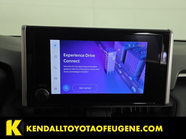 Used 2025 Toyota RAV4 XLE AWD/4WD image 18