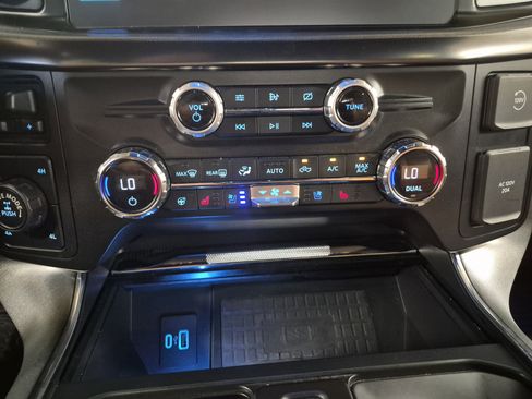 Used 2021 Ford F150 Platinum w/ Equipment Group 701A High AWD/4WD image 40