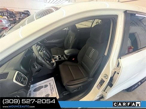 Used 2020 Kia Sportage LX w/ LX Popular Package image 17