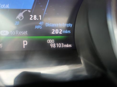 Used 2018 Toyota Camry XSE image 22