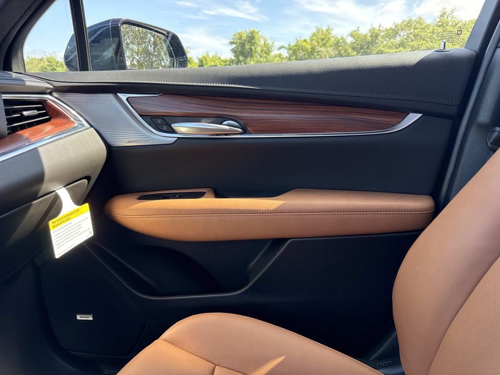 New 2026 Cadillac XT5 Premium Luxury w/ LPO, ONYX Package AWD/4WD image 22