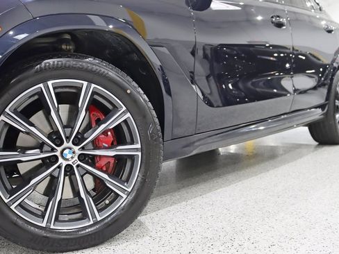 Used 2022 BMW X6 xDrive40i w/ Executive Package image 4
