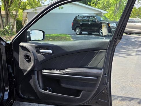 Used 2020 Dodge Charger SXT RWD image 30