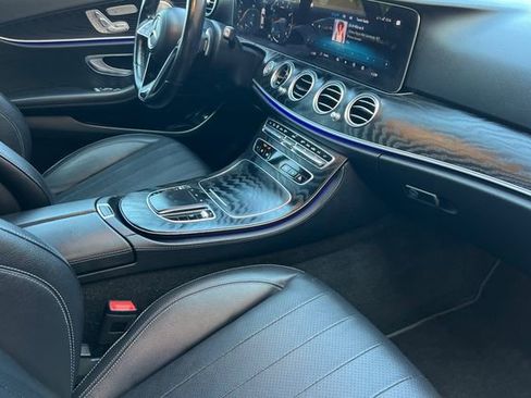 Used 2022 Mercedes-Benz E 350 Sedan image 17