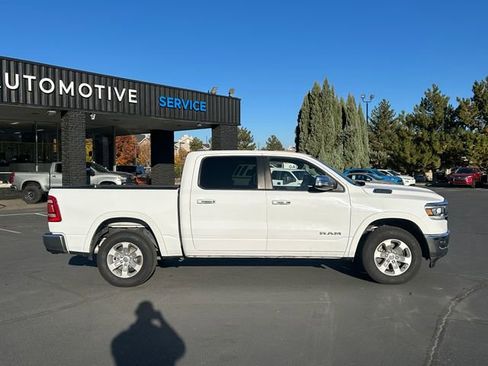 Used 2022 RAM 1500 Laramie AWD/4WD image 3