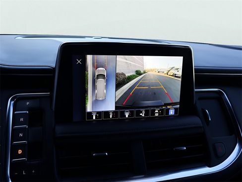 Used 2022 Chevrolet Tahoe LT w/ LT Signature Plus Package image 28