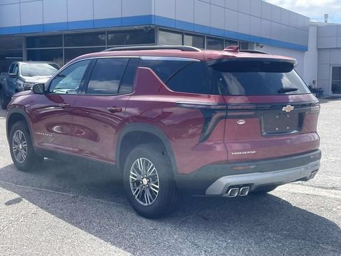 New 2026 Chevrolet Traverse LT w/ Driver Confidence Package FWD image 5