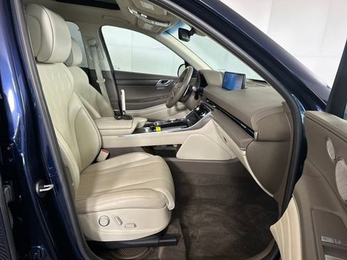 Used 2023 Genesis GV80 2.5T w/ Prestige 20" Package image 28