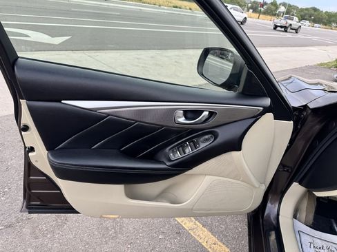 Used 2015 INFINITI Q50 Premium image 15