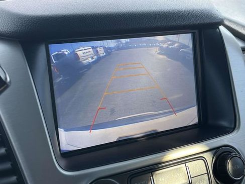 Used 2017 GMC Yukon SLT w/ Premium Edition image 35