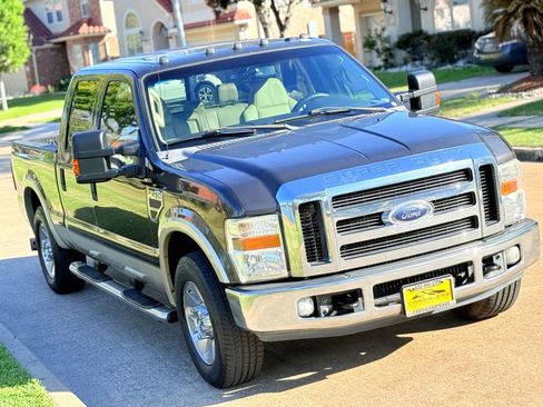Used 2008 Ford F250 Lariat RWD image 3