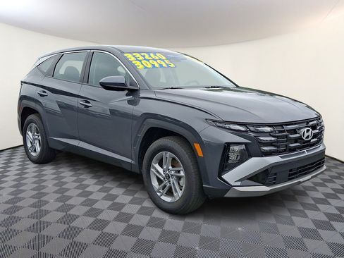 Used 2026 Hyundai Tucson SE AWD/4WD image 1