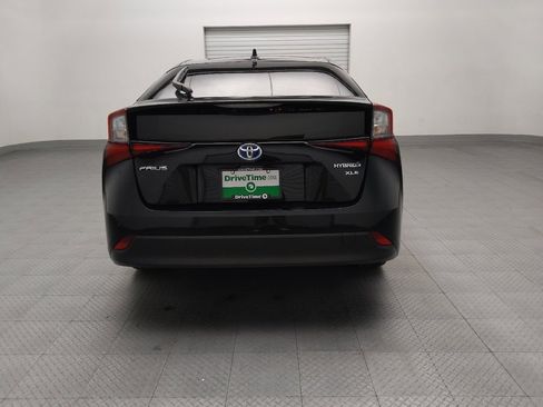 Used 2021 Toyota Prius XLE image 7