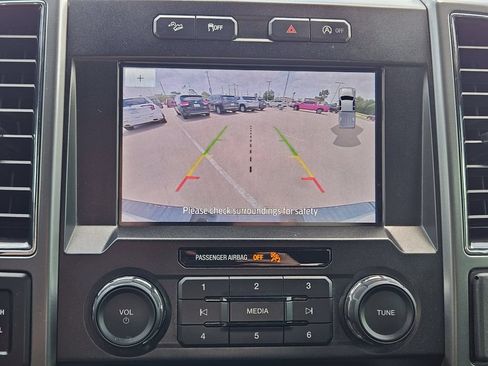 Used 2020 Ford F150 XLT w/ Equipment Group 302A Luxury AWD/4WD image 18
