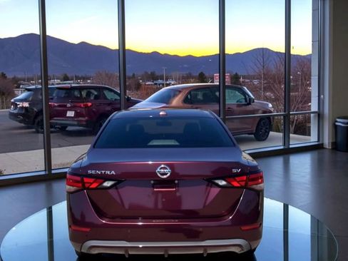Used 2020 Nissan Sentra SV FWD image 4