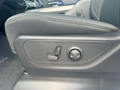 New 2026 RAM 1500 4x4 Quad Cab image 14