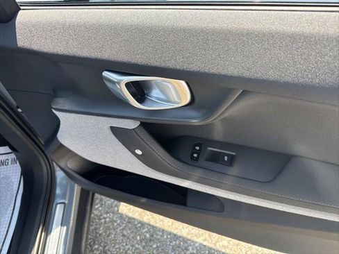 Used 2022 Polestar Polestar 2 w/ Performance Package AWD/4WD image 18