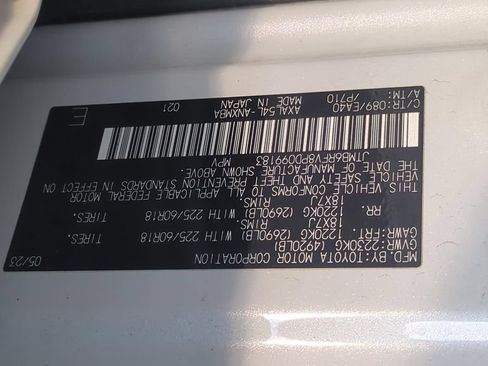 Certified 2023 Toyota RAV4 XLE Premium AWD/4WD image 25