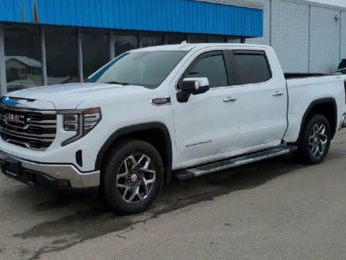 Used 2025 GMC Sierra 1500 SLT w/ SLT Premium Plus Package image 4