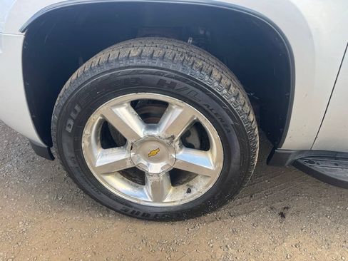 Used 2013 Chevrolet Avalanche LTZ AWD/4WD image 41