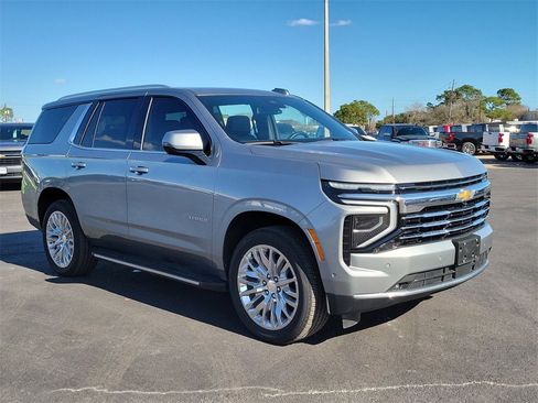 Used 2025 Chevrolet Tahoe LT w/ Comfort Package image 8