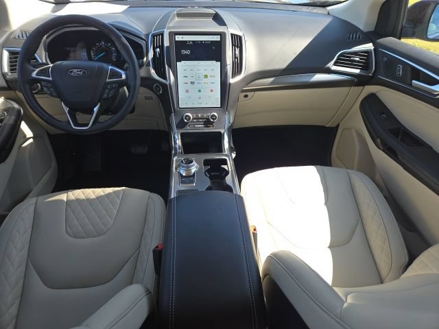 Used 2023 Ford Edge Titanium w/ Class II Trailer Tow Package AWD/4WD image 10