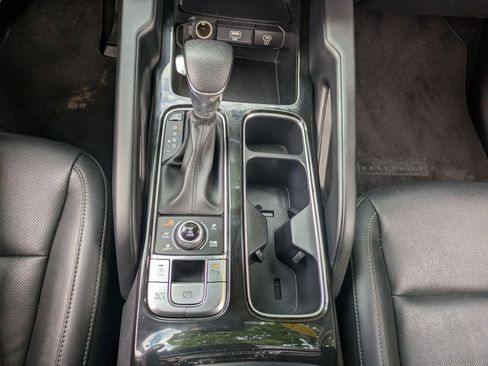 Used 2023 Kia Telluride LX image 28