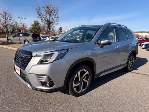 Used 2023 Subaru Forester Touring image 8