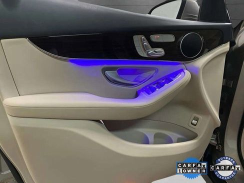 Used 2021 Mercedes-Benz GLC 300 image 14